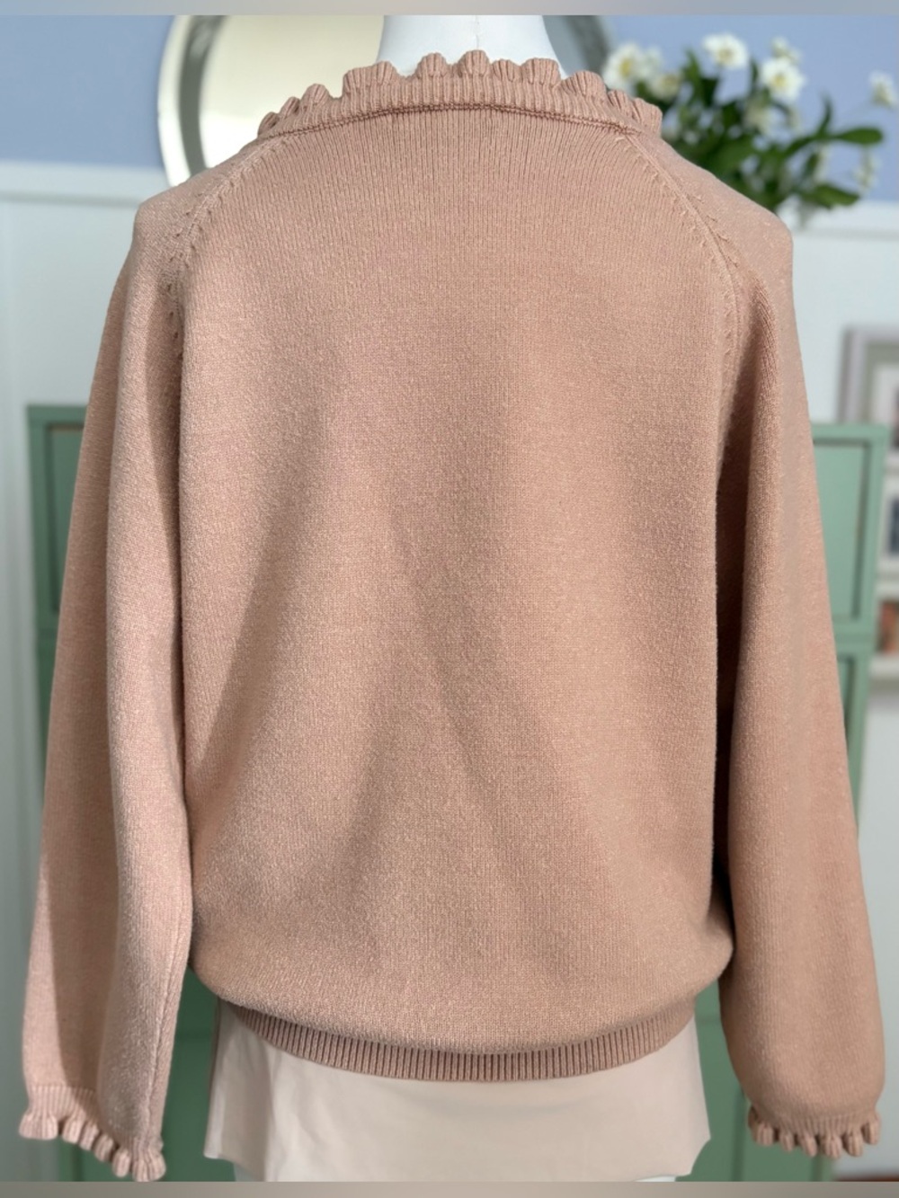 BTFBM Knit Sweater in Rosy Taupe w Ruffled Sleeve & Cuff - Half Button Closure L - Picture 5 of 11